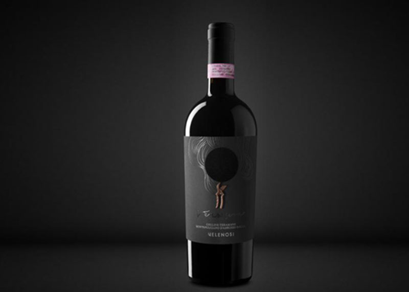我有故事你有酒嗎？一瓶在瓶子上放電影的葡萄酒