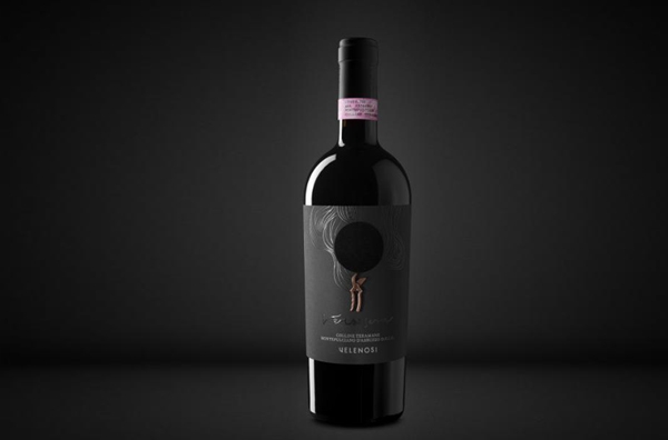 我有故事你有酒嗎？一瓶在瓶子上放電影的葡萄酒